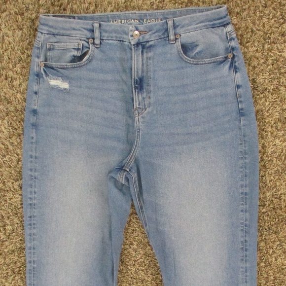 American Eagle Jeans Women 14 Short Light Wash Curvy Mom High Rise Stretch Denim - Picture 3 of 9